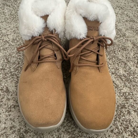 Skechers On The Go Joy Lush Suede Faux Fur Ankle Bootie Chestnut 8 - Picture 1 of 7